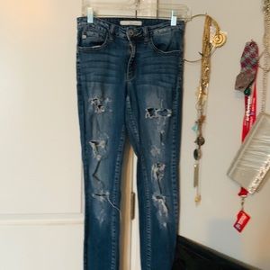 COPY - Distressed jeans